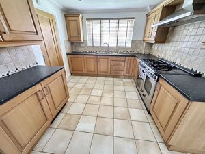 Kitchen- click for photo gallery